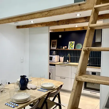 Le Chaptal • Beau T2 • Clim • Centre Gare St Roch Montpellier